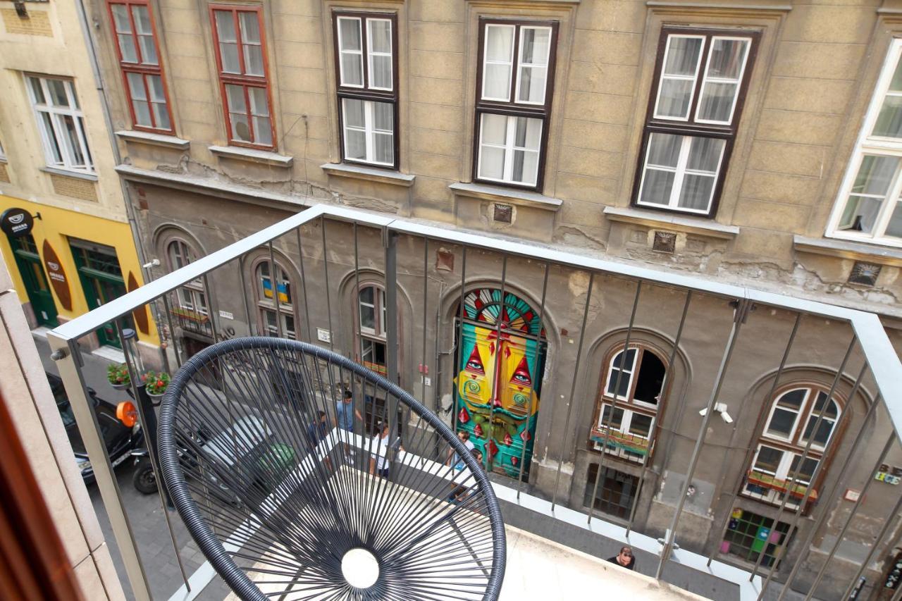 Artemisia Luxury Apartments Balcony Budapest Luaran gambar